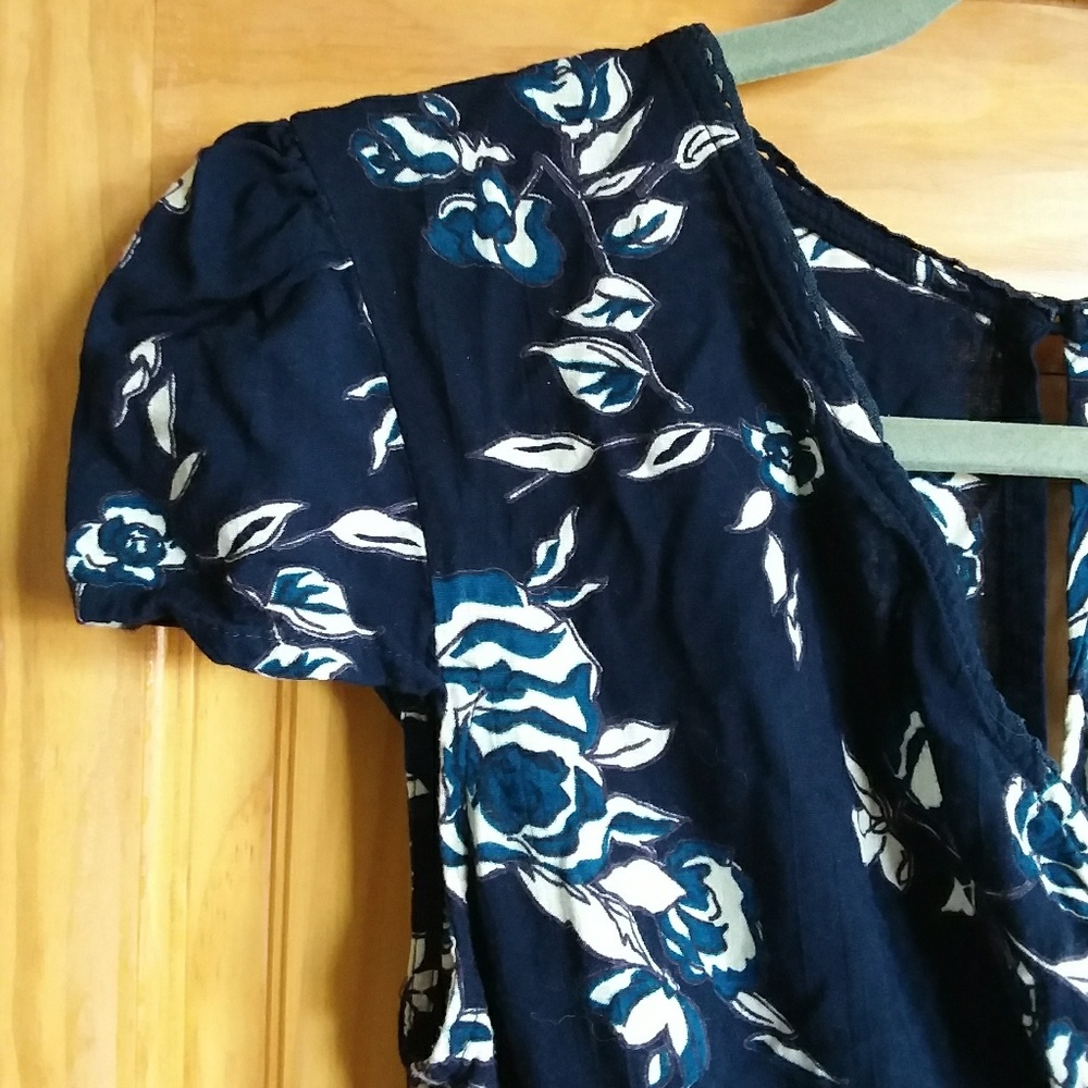Romper - Picture 3 of 4